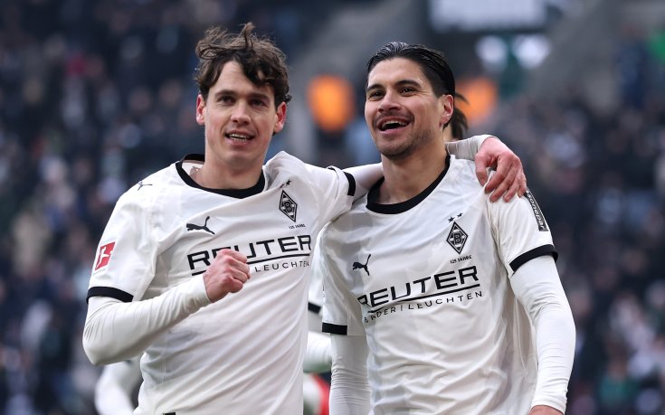 Борусия Мьонхенгладбах преби Аугсбург за едно полувреме и вече диша спокойно