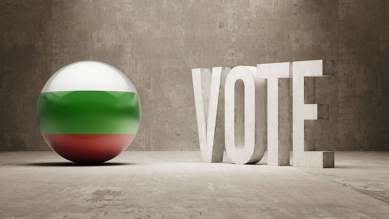 Машини срещу бюлетини: Как депутатите предлагат да гласуваме на предсрочните избори 2026