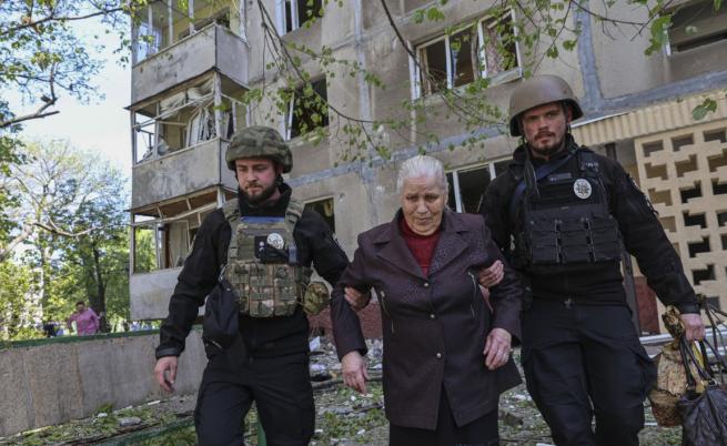 Киев нареди евакуацията на пет селища в южна Украйна