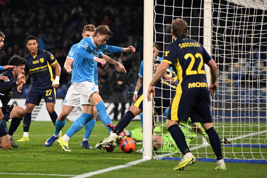 Наполи Парма1