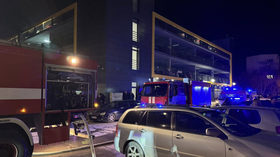 Евакуация на блок в Пловдив заради пожар