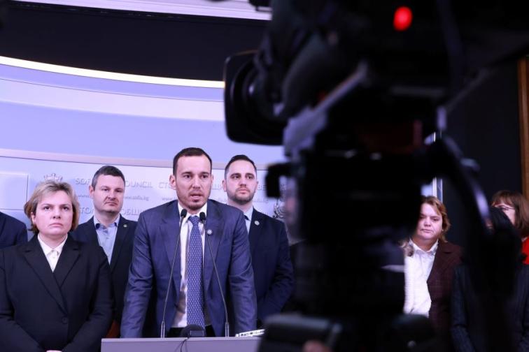 СОС изслуша кмета Васил Терзиев за кризата с боклука