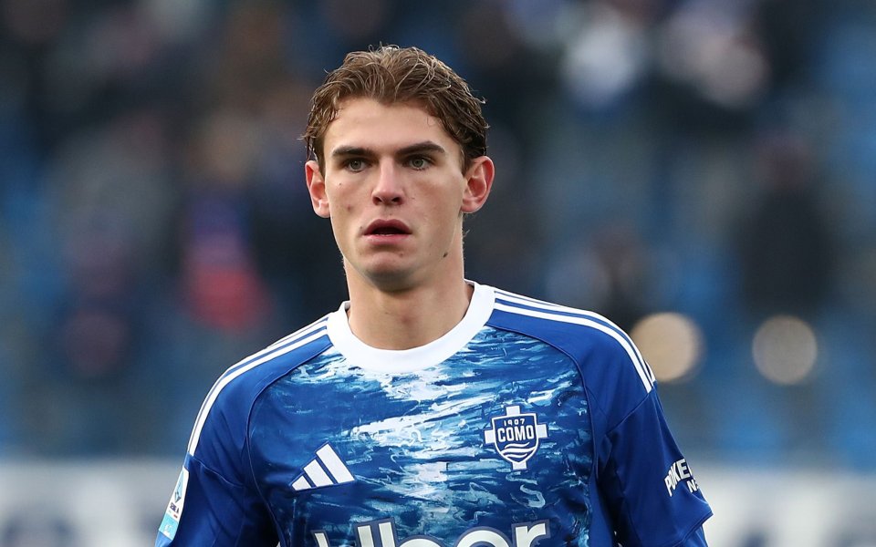 Комо се надява да задържи Нико Пас