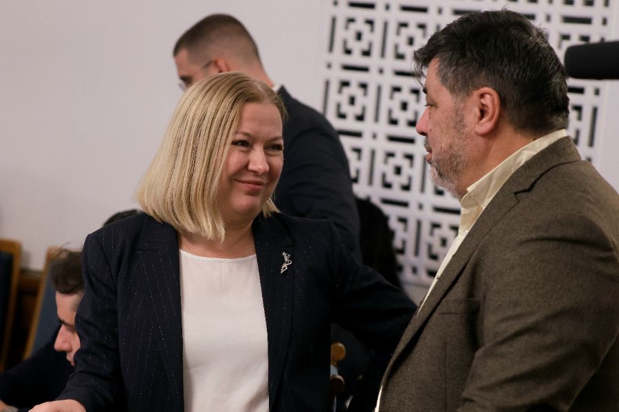 <p>Парламентарната правна комисия одобри на първо четене законопроекта на ГЕРБ-СДС за закриване на Комисията за противодействие на корупцията (КПК).</p>