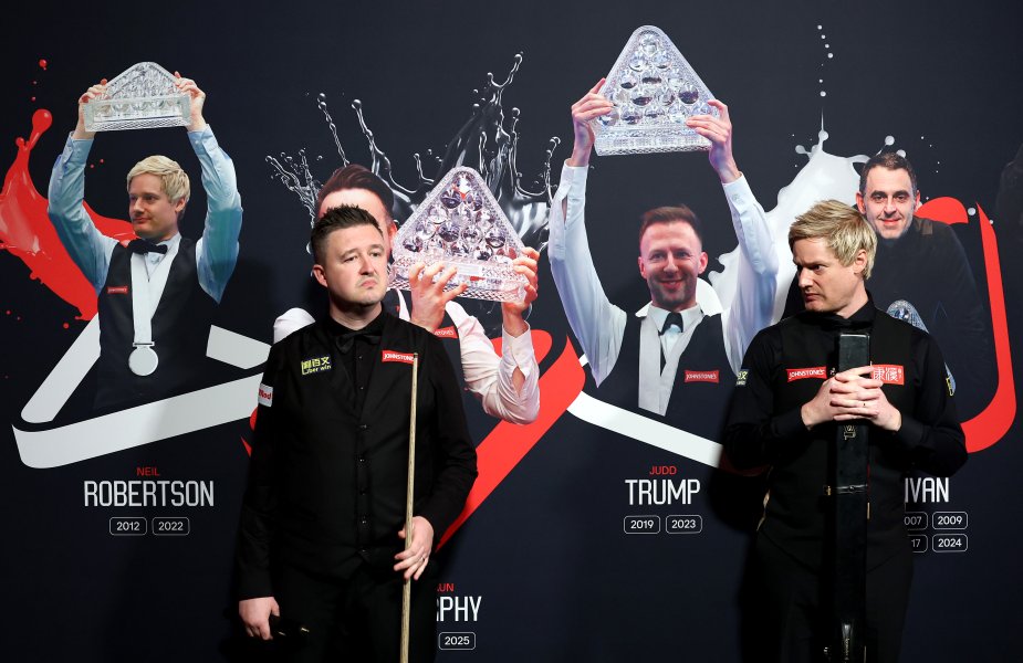 Нийл Робърстън Кайрън Уилсън1