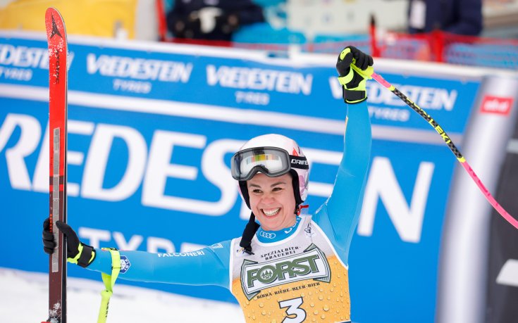 Италианка тримуфира в спускането в Тарвизио, Линдзи Вон се качи на подиума