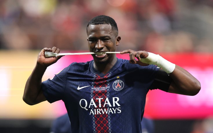 Реал Мадрид ще поправя защитата си с еквадорец от ПСЖ