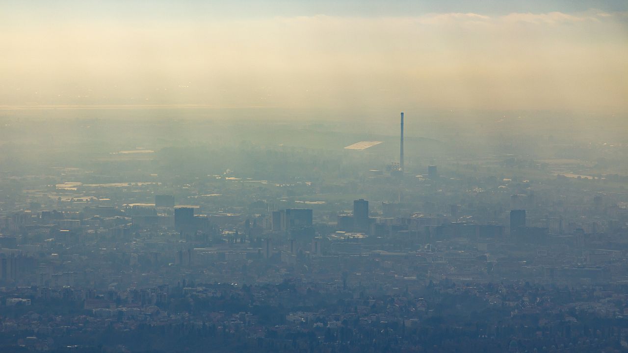 Въздухът в София тази сутрин е в жълтата зона по замърсяване