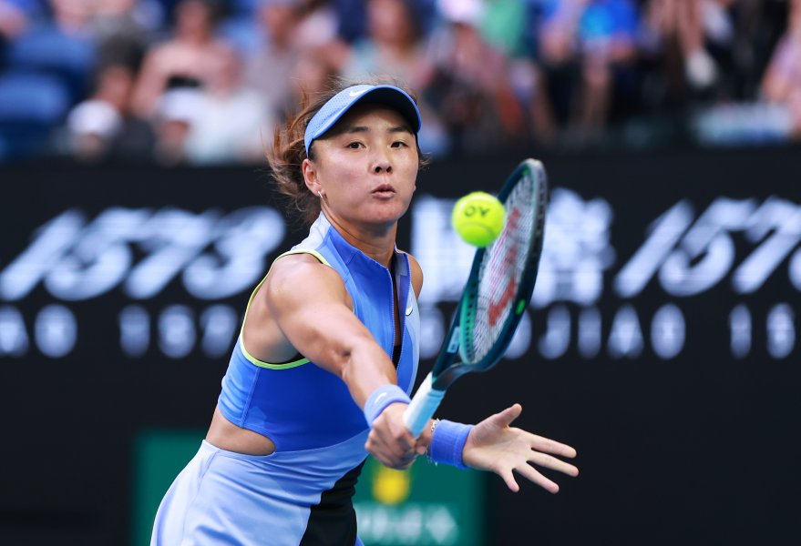 Юан Юе Ига Швьонтек1