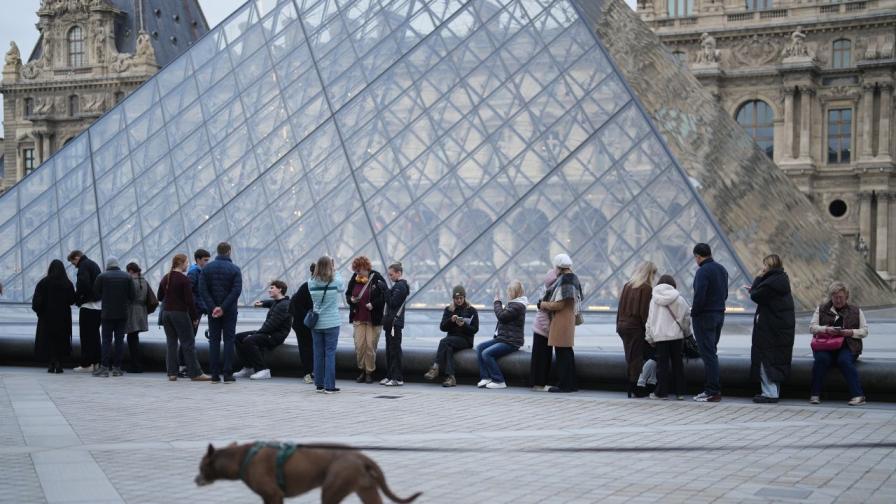 Излъчиха кадри от обира в Лувъра