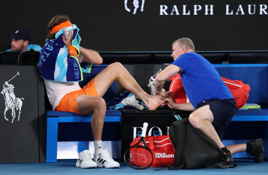 Шинтаро Мочизуки Стефанос Циципас1