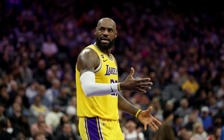 ЛеБрон Джеймс няма да бъде титуляр в Мача на звездите за първи път от 2004-а