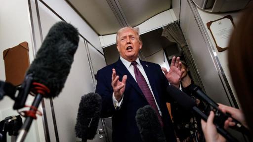 Технически проблем със самолета на Тръмп на път към Давос