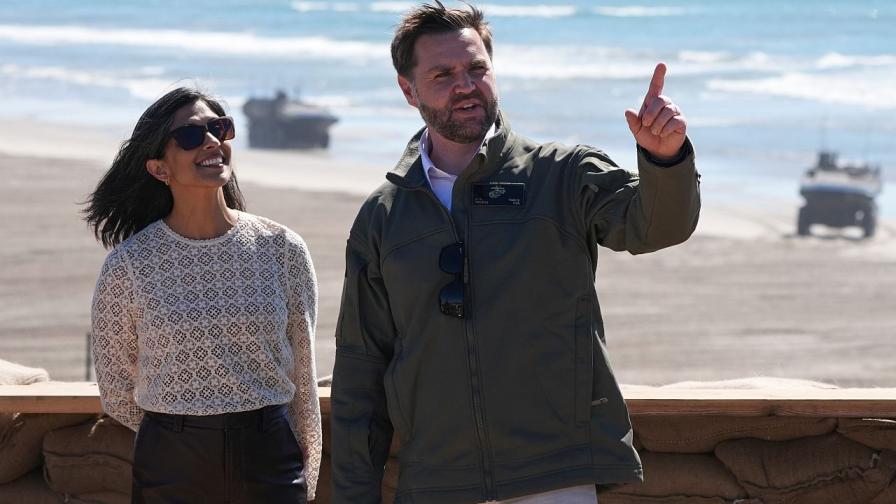 Уша и Джей Ди Ванс