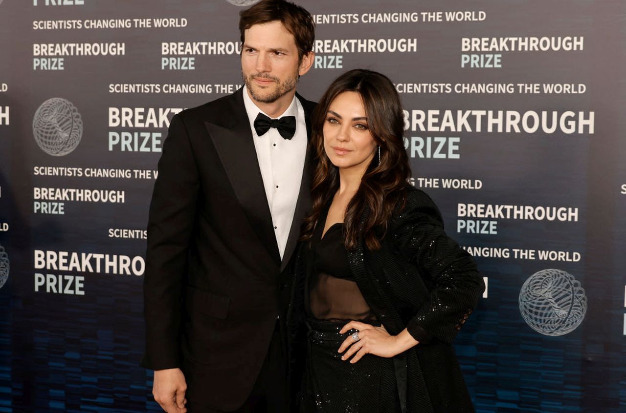 Аштън Къчър призна истината: Къпят ли се с Мила Кунис?