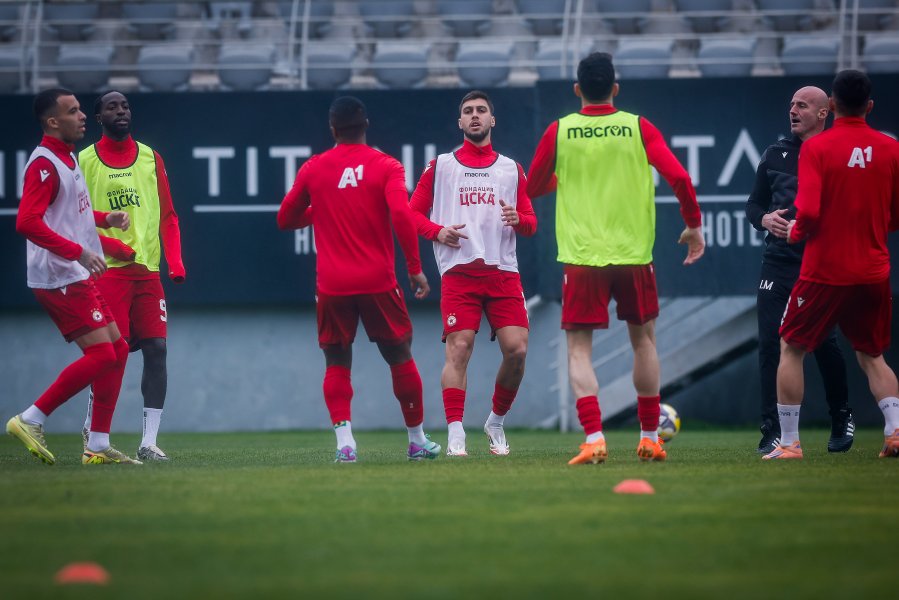 ЦСКА и ЛНЗ Черкаси1