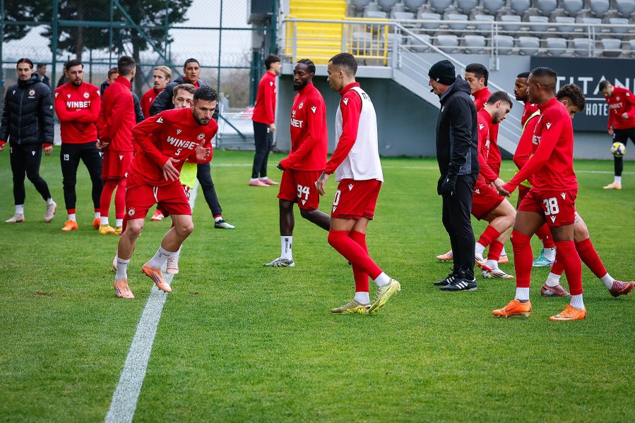 ЦСКА и ЛНЗ Черкаси1