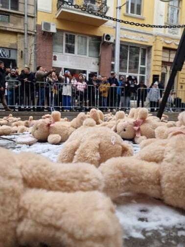 Граждани се събраха на протест пред Висшия съдебен съвет