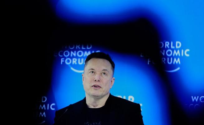 SpaceX излиза на борсата, Илон Мъск може да стане първият трилионер в света