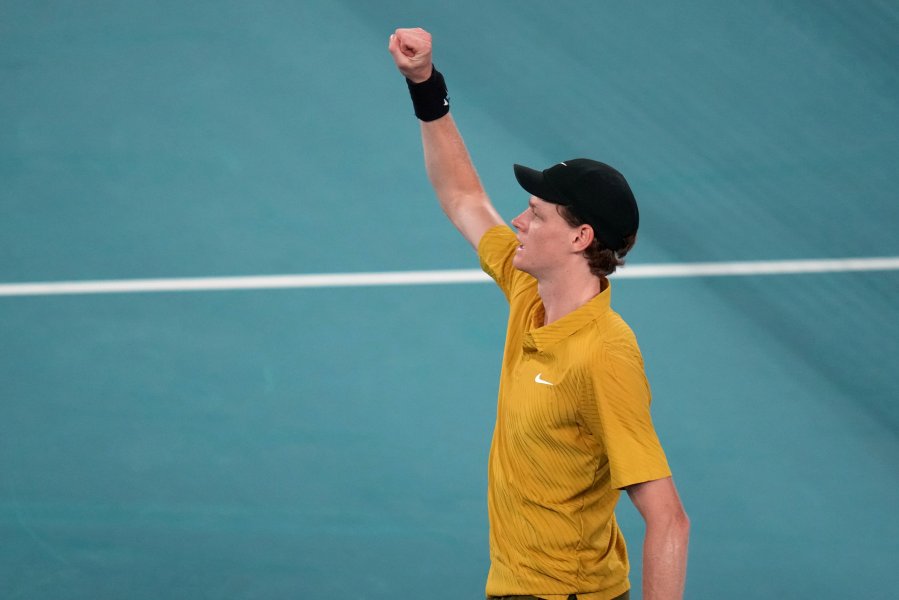 Елиът Спицири Яник Синер1