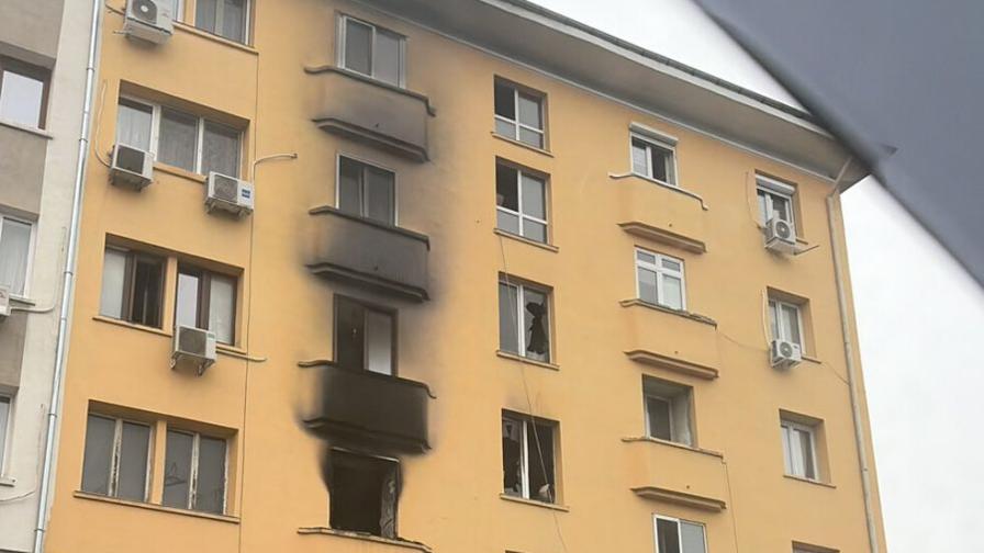 Жена загина при пожар в центъра на София, има пострадали деца