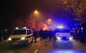 Масов бой между фенове на Звезда и Хайдук, близо 100 души са арестувани