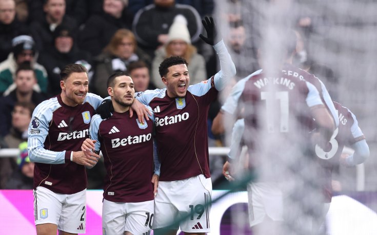 Астън Вила отново диша във врата на Арсенал след успех над Нюкасъл