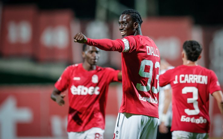 Клуб от Бундеслигата отмъква голмайстора на efbet Лига?