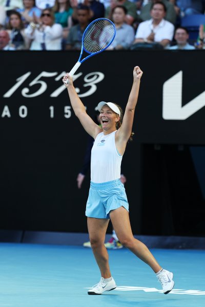 Мадисън Инглис Ига Швьонтек1