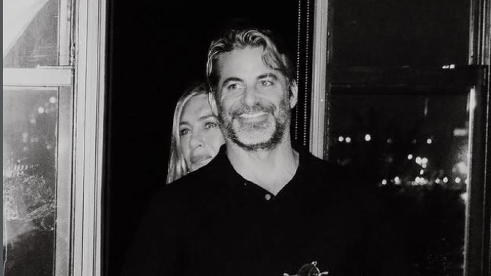 Приятелят на Дженифър Анистън сподели как е започнала любовната им история