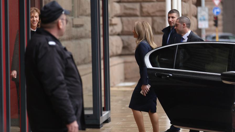 Рая Назарян на „Дондуков“ 2 за среща с...