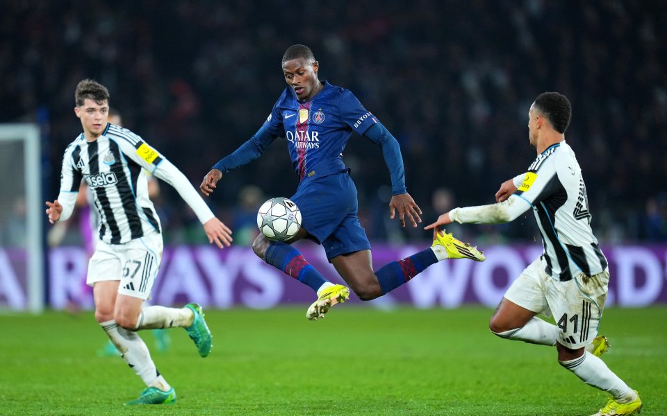 Самоубийствен хикс изхвърли ПСЖ и Нюкасъл от Топ 8 на ШЛ