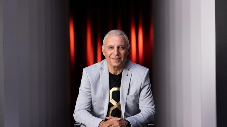 От Пловдив до Барселона: „Камп Ноу“ отваря врати за „Вече играеш… Стоичков“