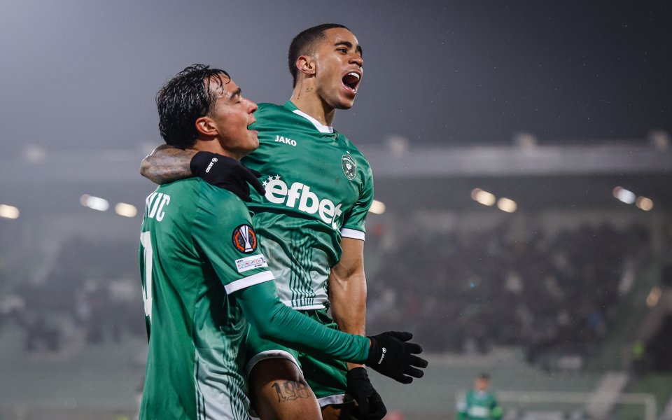 Лудогорец показа празненствата в съблекалнята след триумфа над Ница (видео)