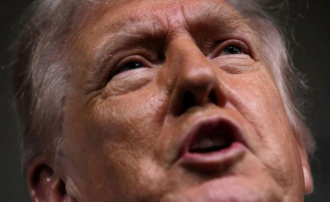 Рейтингът на одобрение на Тръмп достигна ново ниско ниво