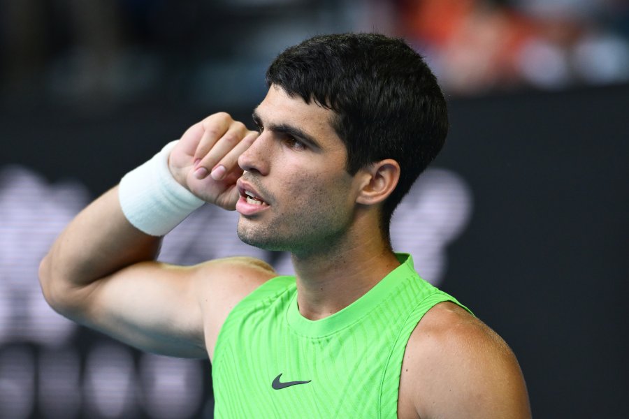 Алкарас Зверев1