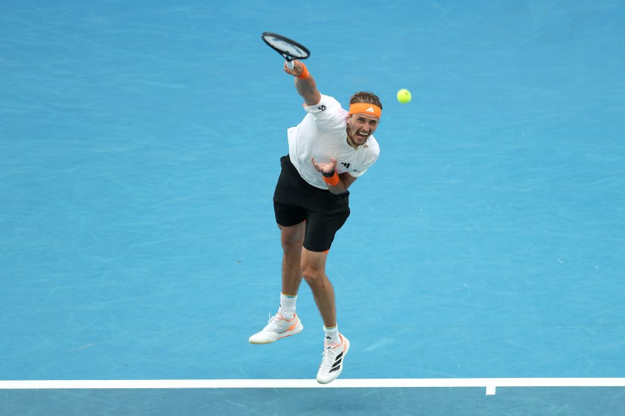 Алкарас Зверев1