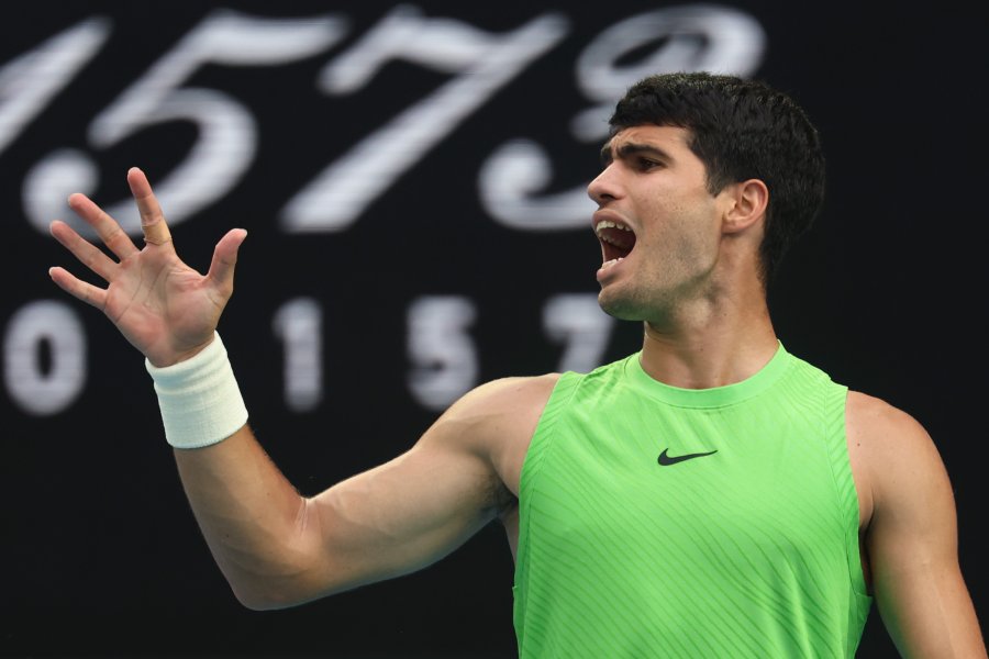 Алкарас Зверев1