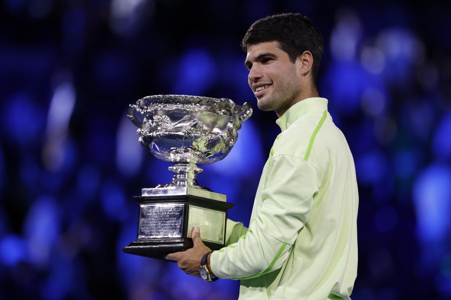 Карлос Алкарас обърна Новак Джокович и спечели първа титла от1