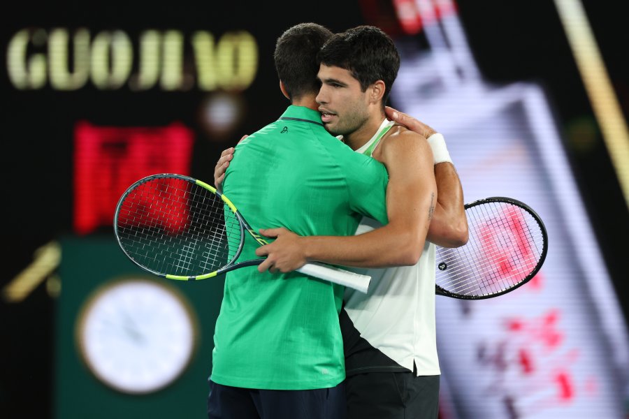 Карлос Алкарас обърна Новак Джокович и спечели първа титла от1