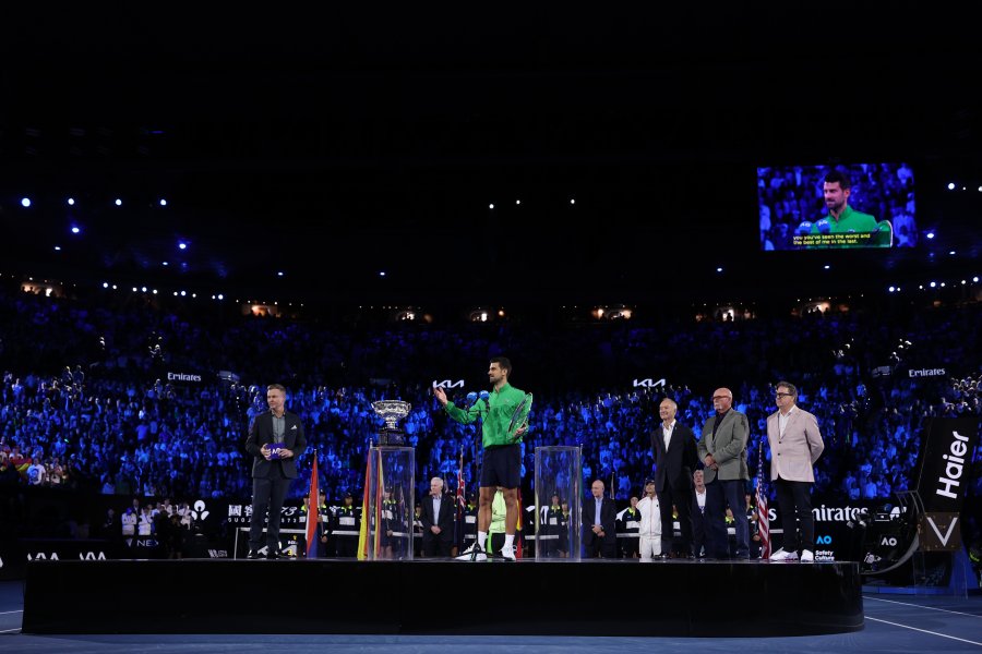 Карлос Алкарас обърна Новак Джокович и спечели първа титла от1