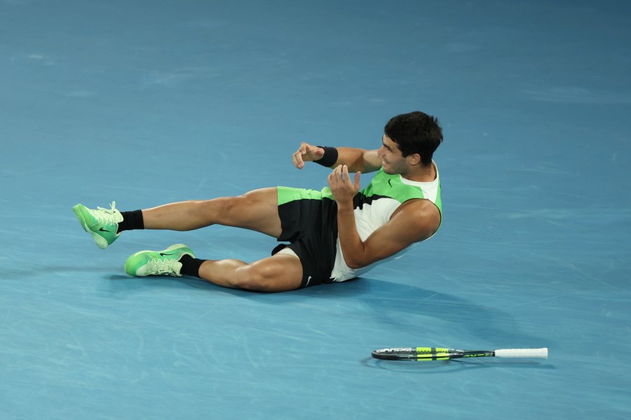 Карлос Алкарас обърна Новак Джокович и спечели първа титла от1