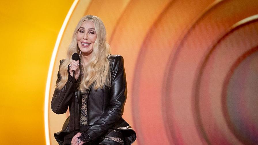 Забавна грешка на „Грами“: Шер обяви Лутър Вандрос вместо Кендрик Ламар