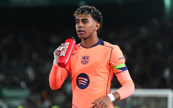 Ямал:  Надявам се да остана в Барселона завинаги