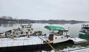 Три баржи се откъснаха от пристанище „Север“ във Видин