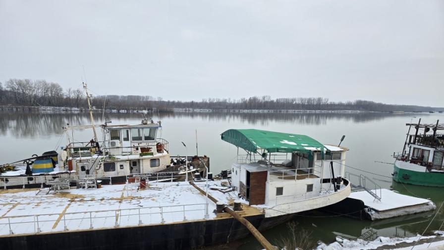 Три баржи се откъснаха от пристанище „Север“ във Видин