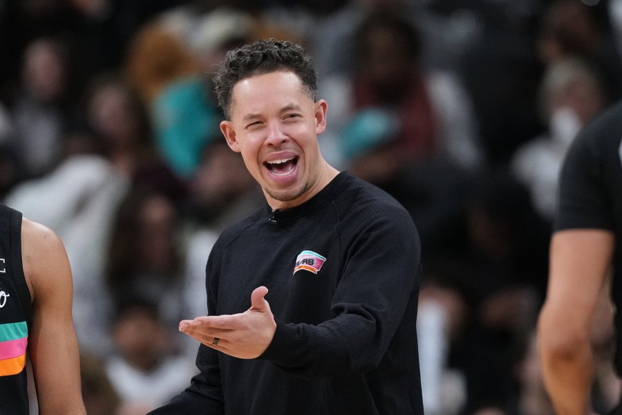 Сан Антонио Спърс Оклахома Сити Тъндър1