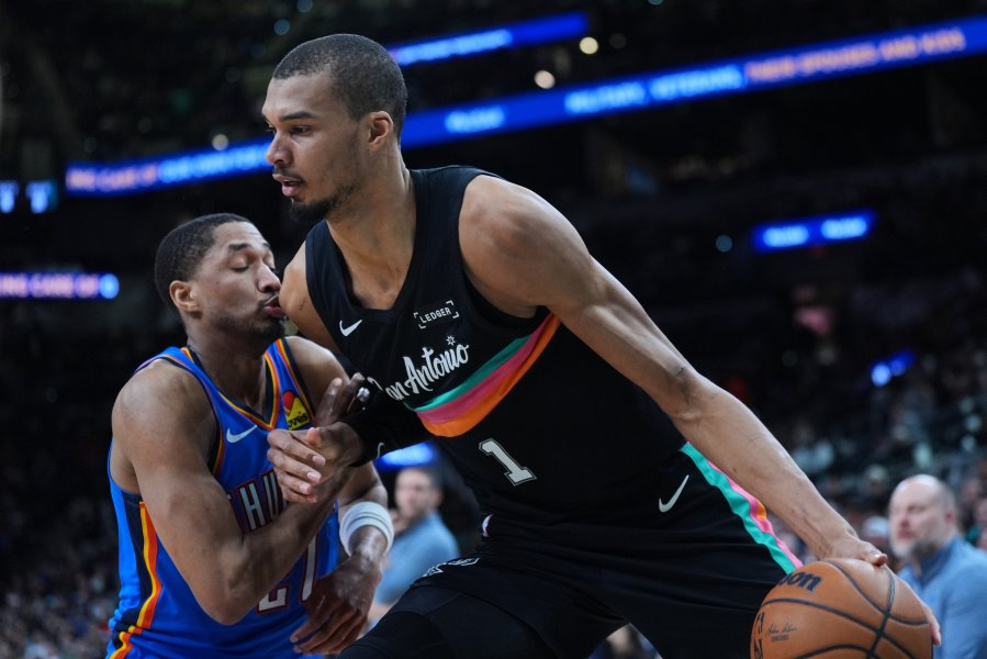 Сан Антонио Спърс Оклахома Сити Тъндър1