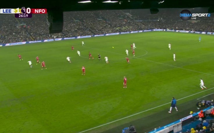 Лийдс поведе на Нотингам след страхотна асистенция на Илия Груев