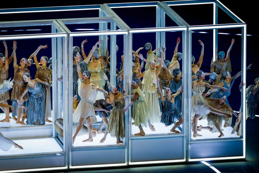 Церемонията по откриване на Зимните олимпийски игри в Милано Кортина1